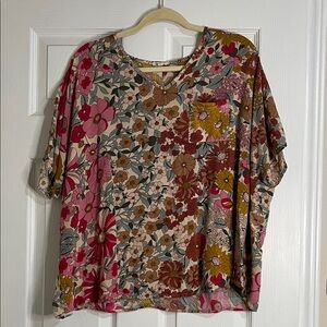 JODIFL Multicolor Floral Short Sleeve Top